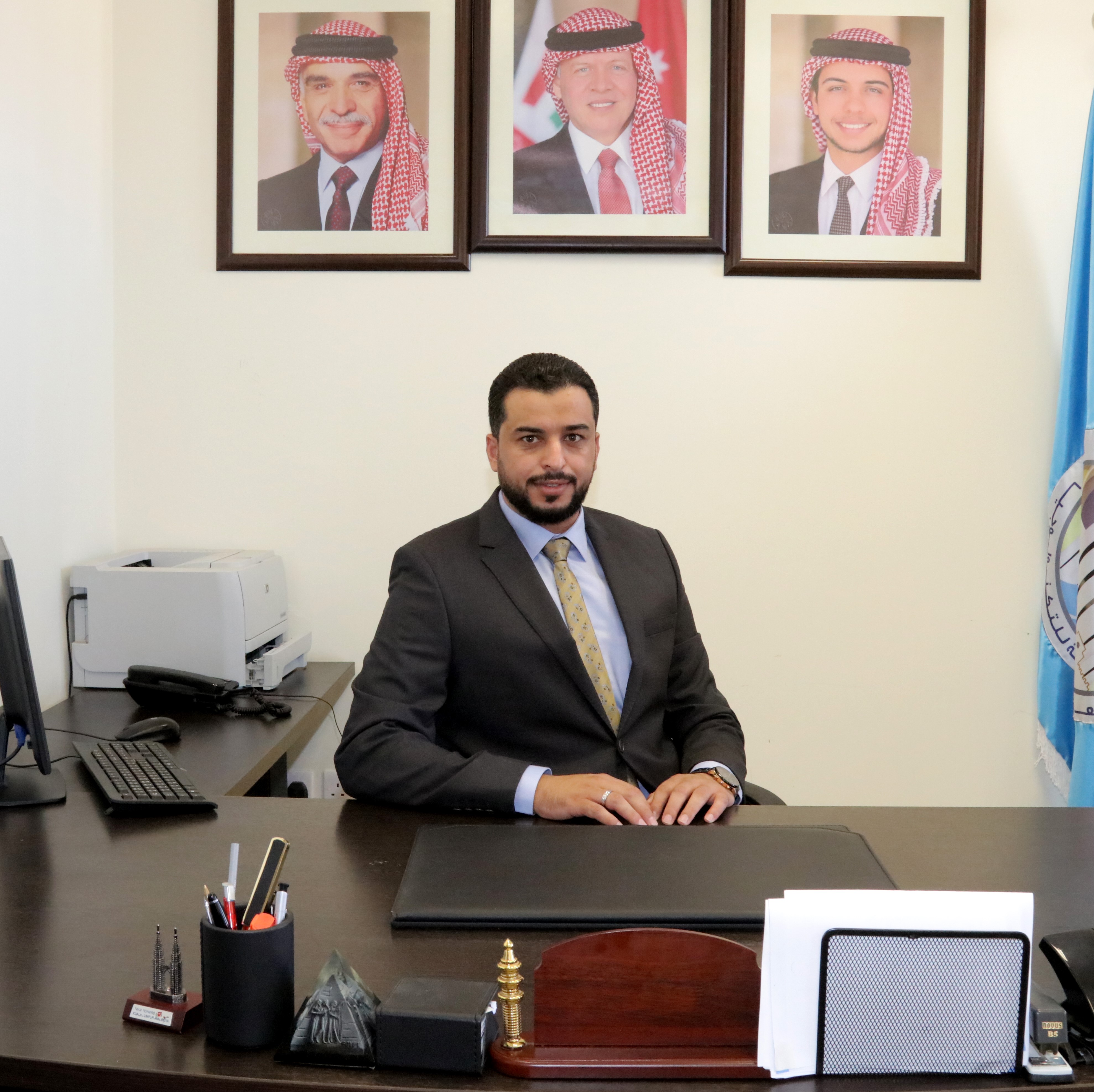 عبد العزيز حمايل