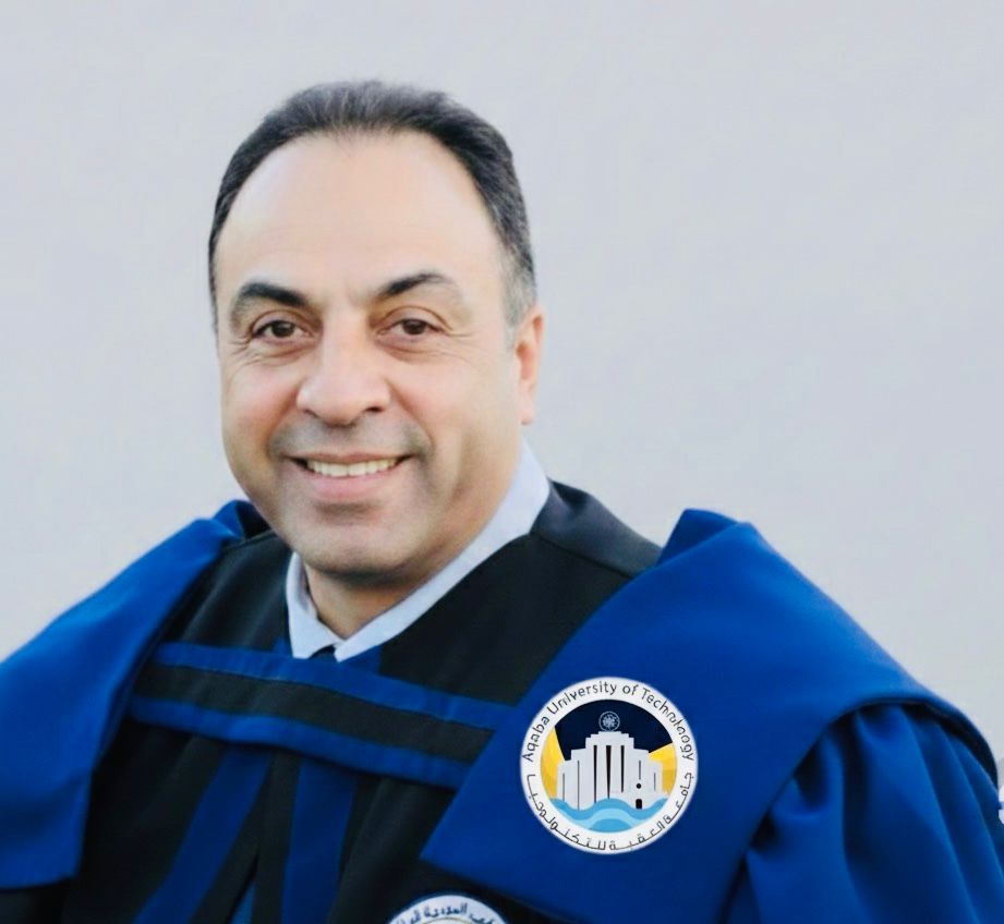 محمد كامل القرعان